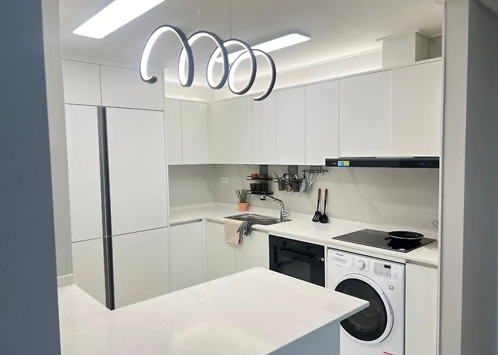 Azur Aparthotel 4*