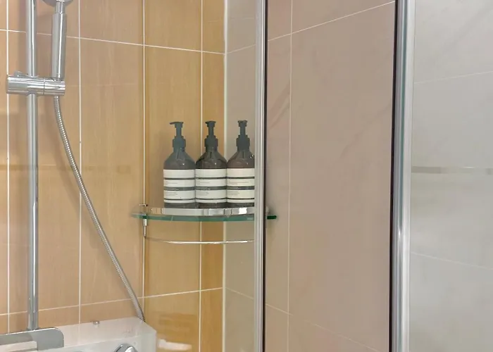 Azur Aparthotel